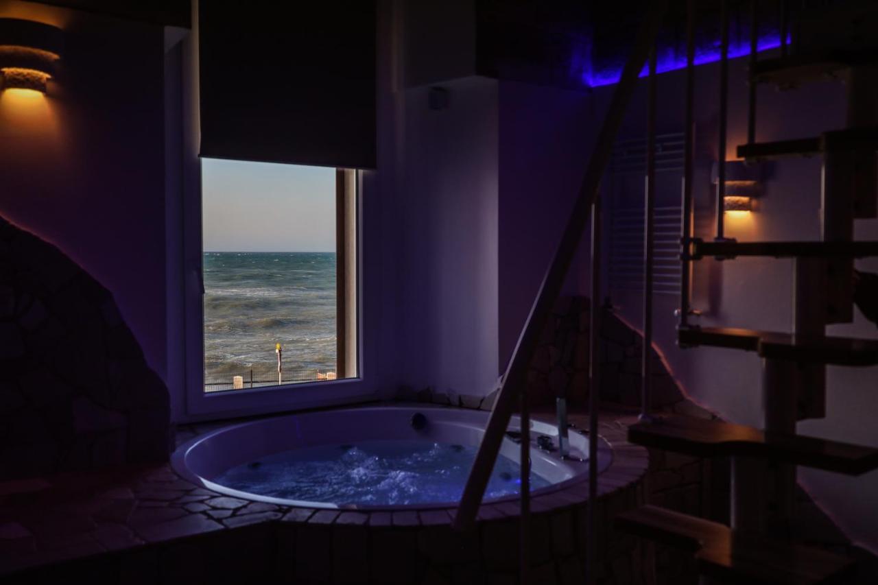 Ventidue Venti Hotel Бари Екстериор снимка