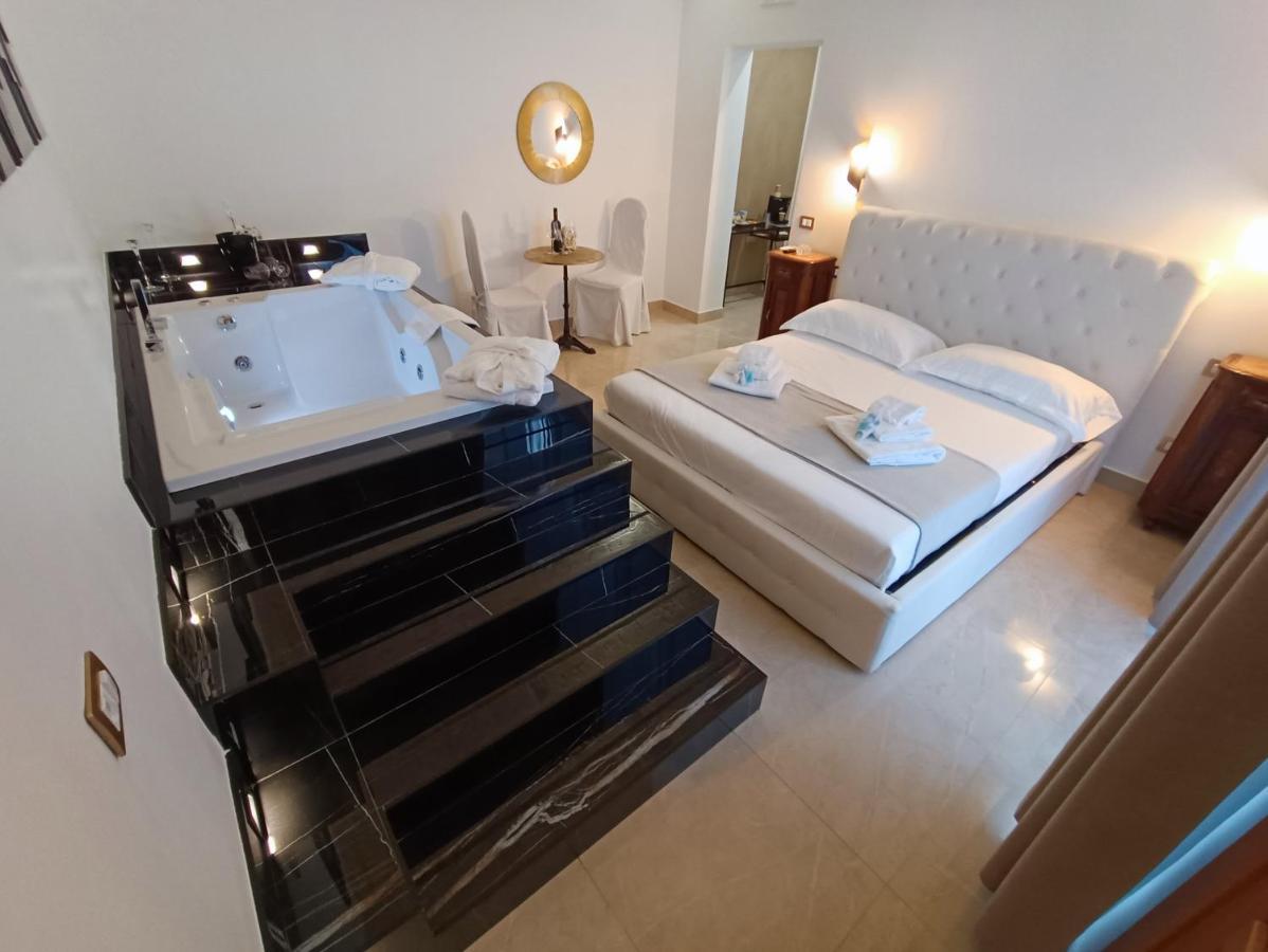 Ventidue Venti Hotel Бари Екстериор снимка